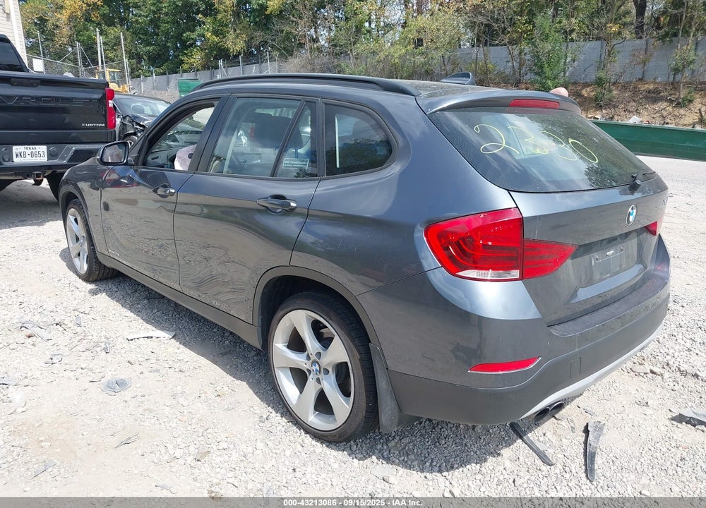 2014 BMW X1 VIN: WBAVL1C57EVY22330