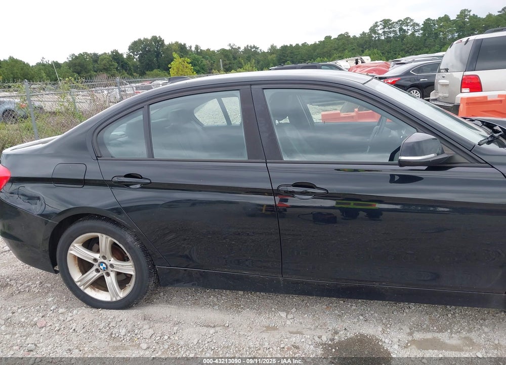 2013 BMW 3 SERIES VIN: WBA3B5C56DF593732
