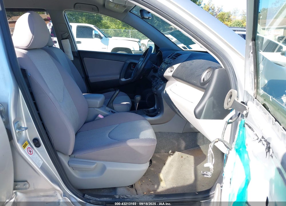 2008 TOYOTA RAV4 VIN: JTMBD33V786088382