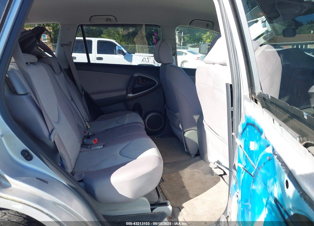 2008 TOYOTA RAV4 VIN: JTMBD33V786088382