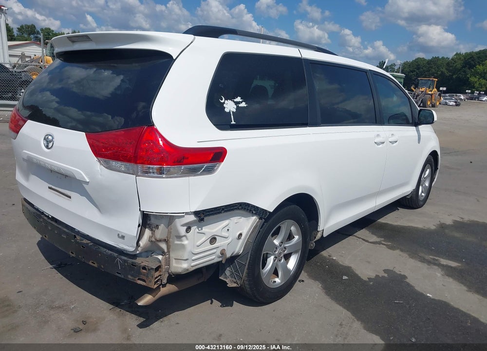 2014 TOYOTA SIENNA LE V6 8 PASSENGER VIN: 5TDKK3DC3ES438458