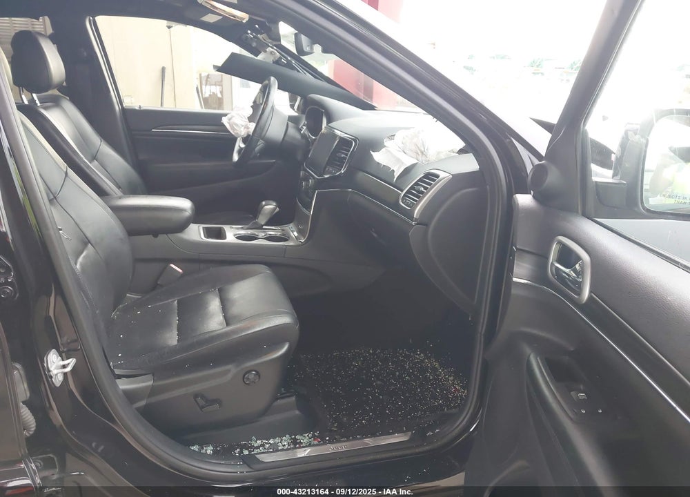 2019 JEEP GRAND CHEROKEE VIN: 1C4RJEBG5KC630237