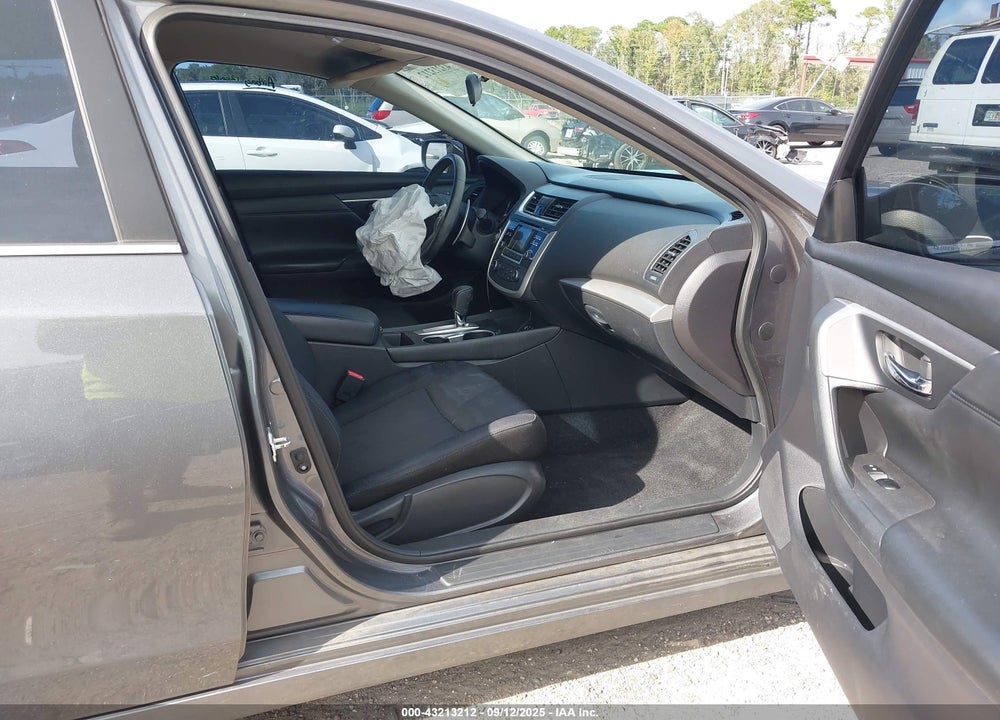 2017 NISSAN ALTIMA VIN: 1N4AL3AP1HC154094