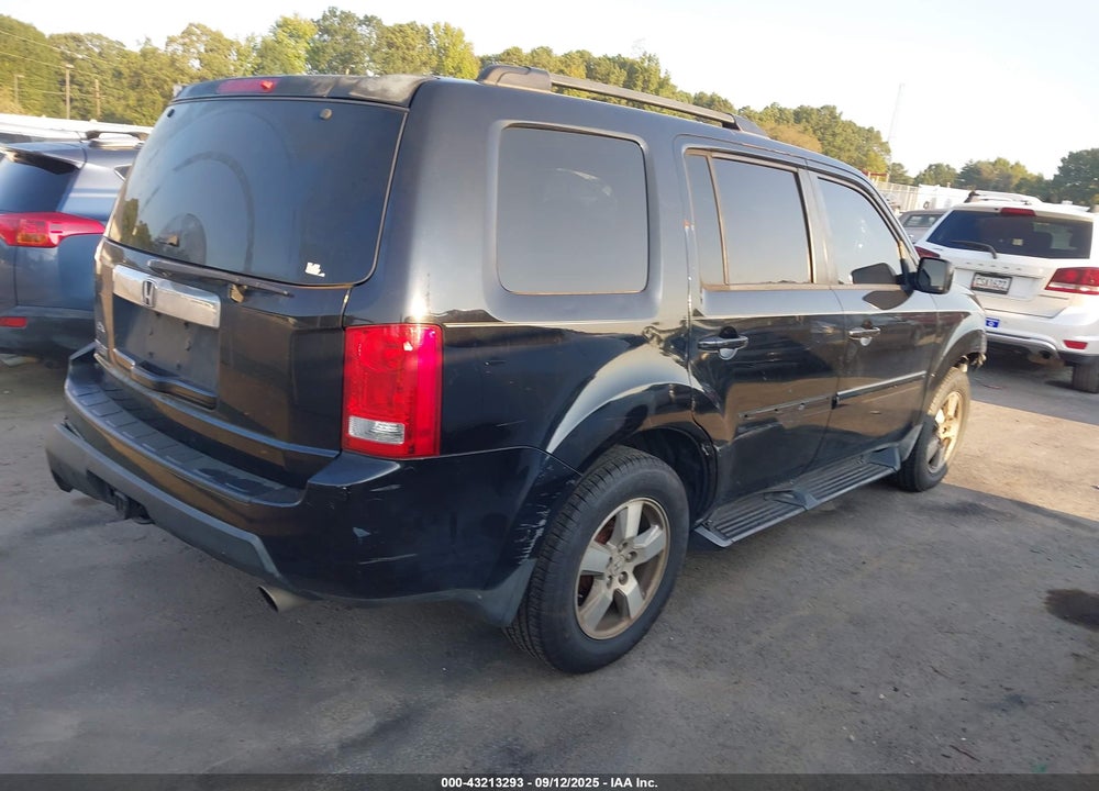 2010 HONDA PILOT VIN: 5FNYF3H57AB008537