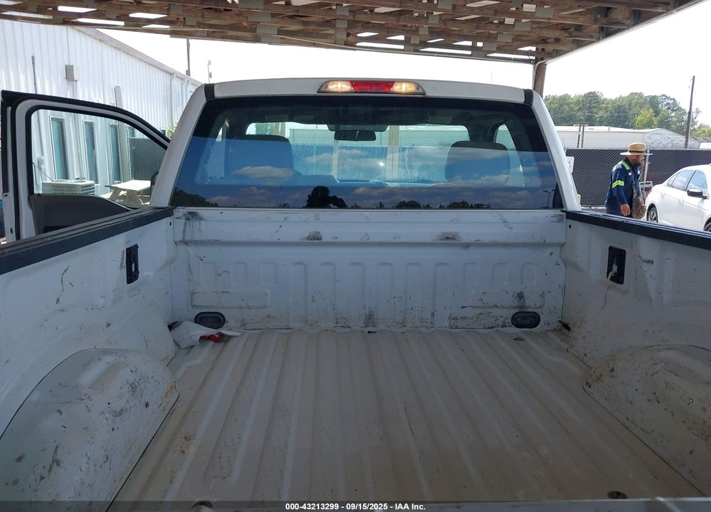 2016 FORD F-150 VIN: 1FTMF1C83GFB50196