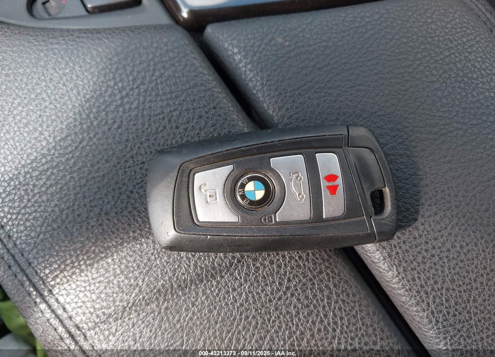 2013 BMW 5 SERIES VIN: WBAXG5C57DDY35684
