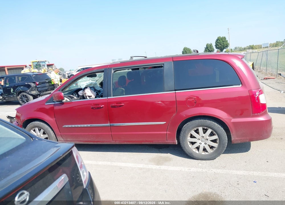 2014 CHRYSLER TOWN & COUNTRY TOURING VIN: 2C4RC1BG4ER340117
