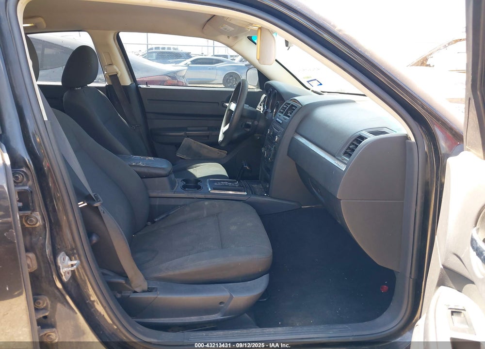 2008 DODGE CHARGER VIN: 2B3KA43GX8H198472