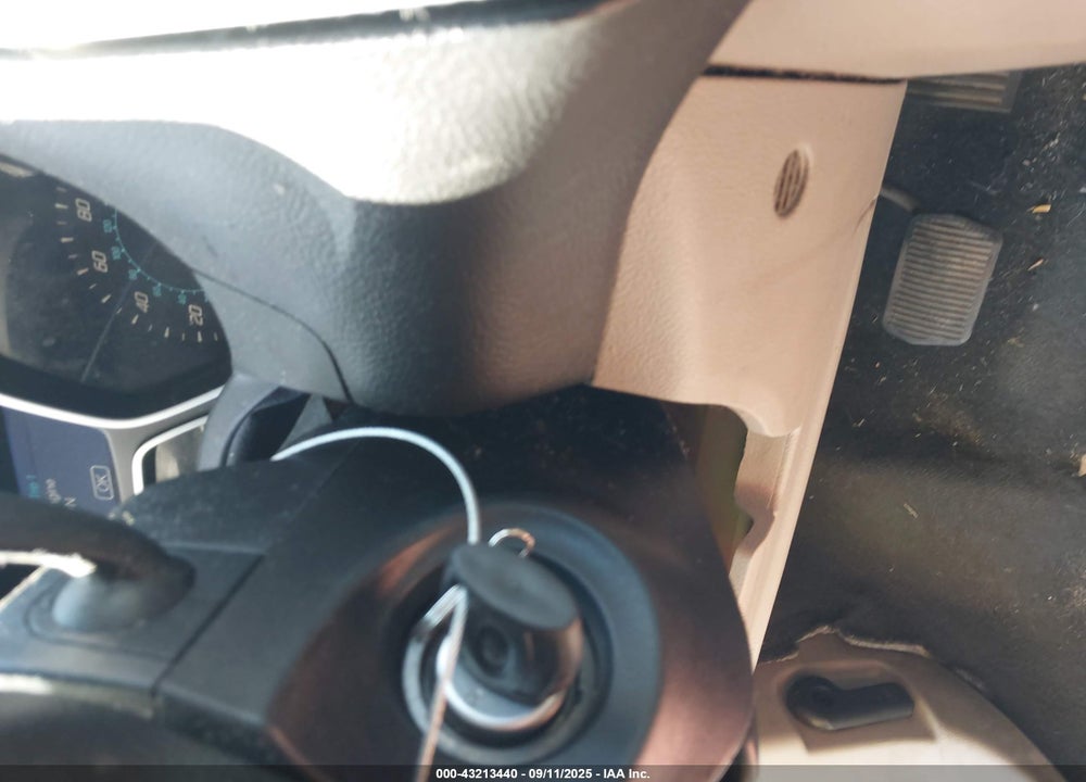 2014 FORD FOCUS SE VIN: 1FADP3K26EL227220