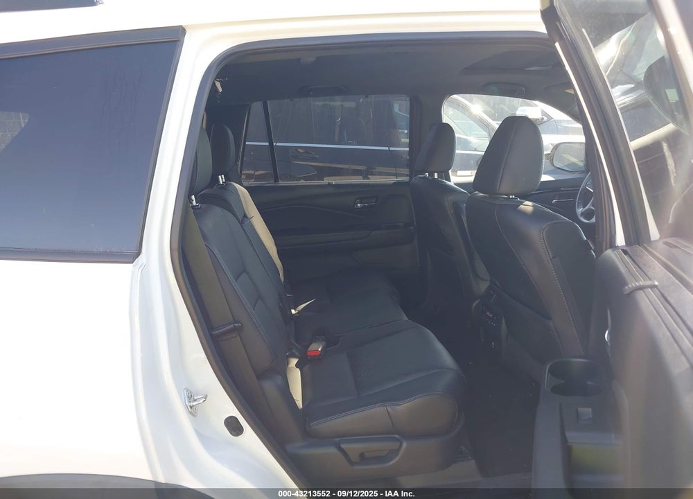 2021 PASSPORT HONDA  AWD TOURING VIN: 5FNYF8H91MB005668