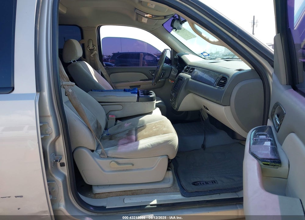 2009 CHEVROLET SUBURBAN 1500 VIN: 1GNFC16JX9R174584