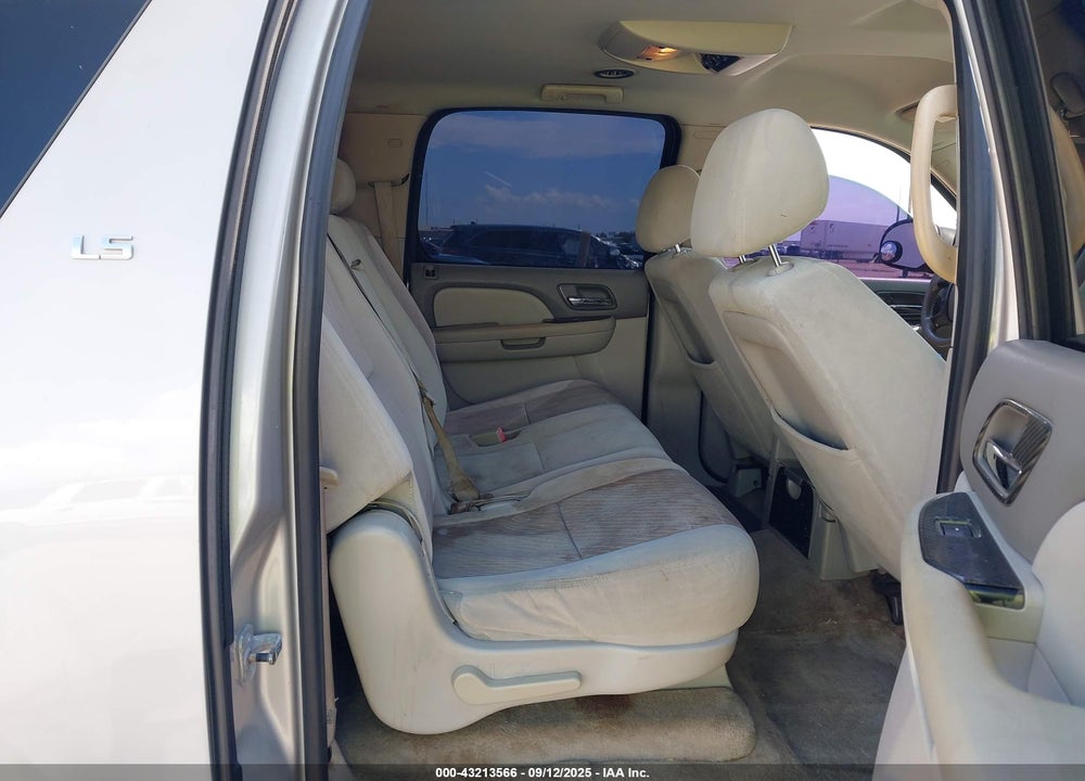 2009 CHEVROLET SUBURBAN 1500 VIN: 1GNFC16JX9R174584