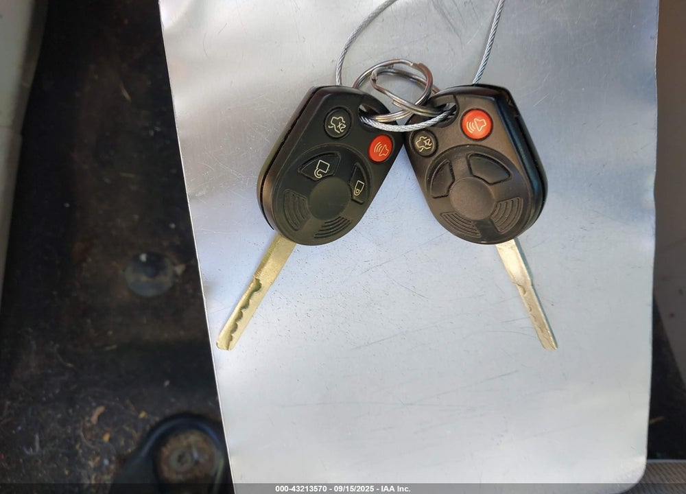 2014 FORD FOCUS VIN: 1FADP3F23EL107000