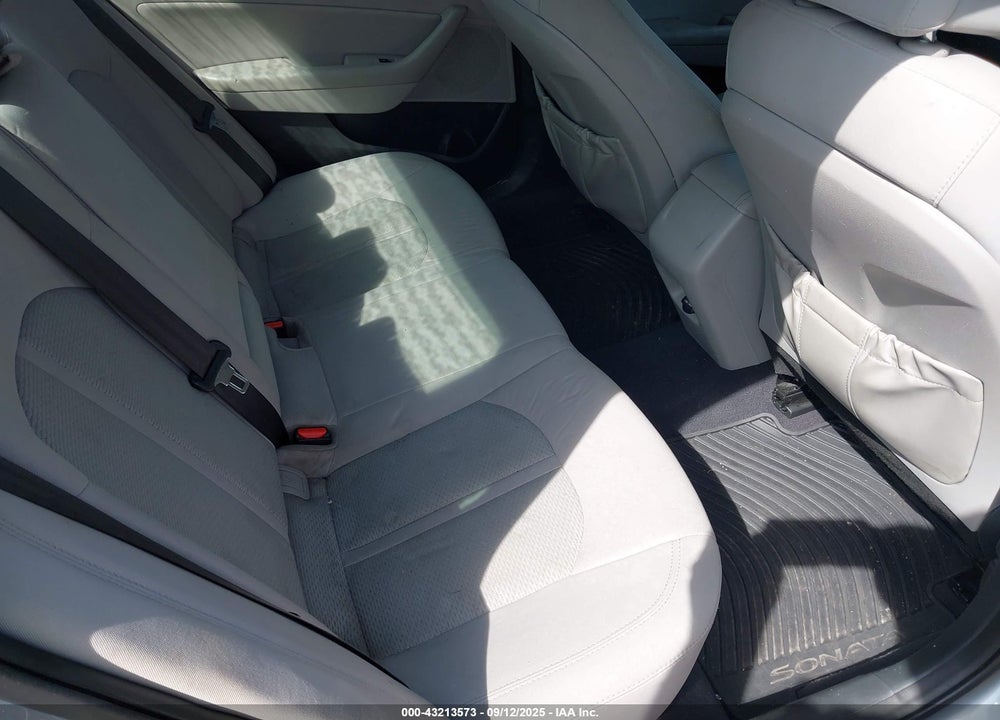 2016 HYUNDAI SONATA VIN: 5NPE34AFXGH341281