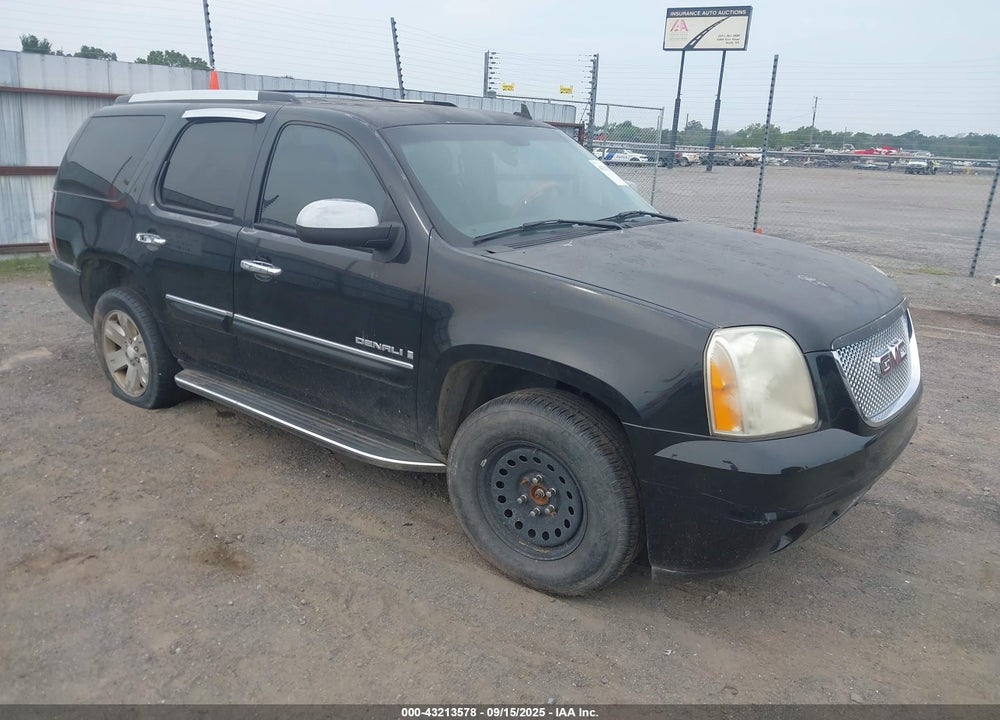 2007 GMC YUKON DENALI VIN: 1GKFK63807J132158