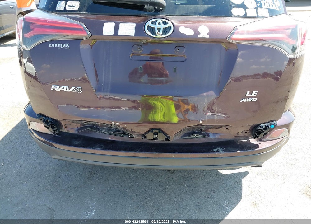 2018 TOYOTA RAV4 LE VIN: 2T3BFREV0JW710433