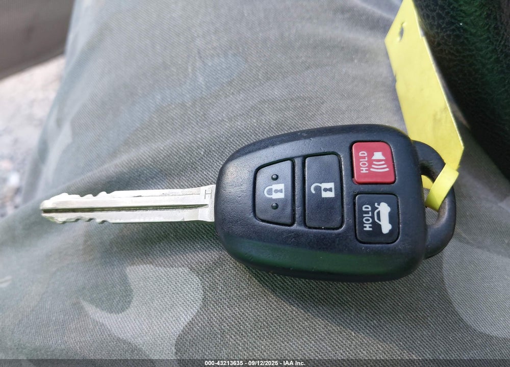 2016 TOYOTA CAMRY VIN: 4T4BF1FK4GR553454