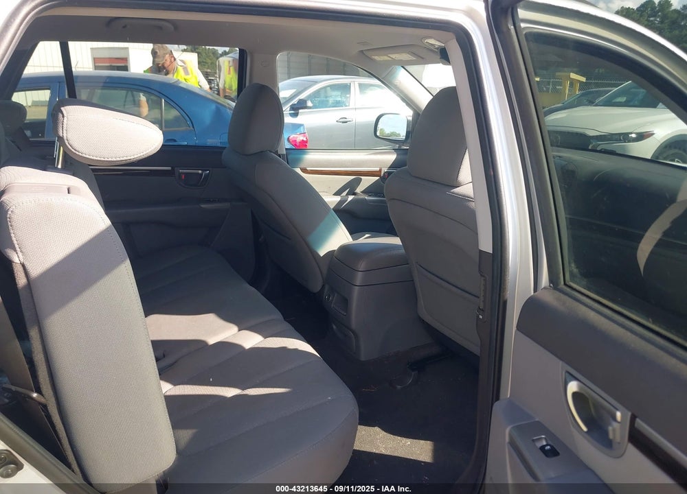 2011 HYUNDAI SANTA FE GLS VIN: 5XYZG3AB5BG079456