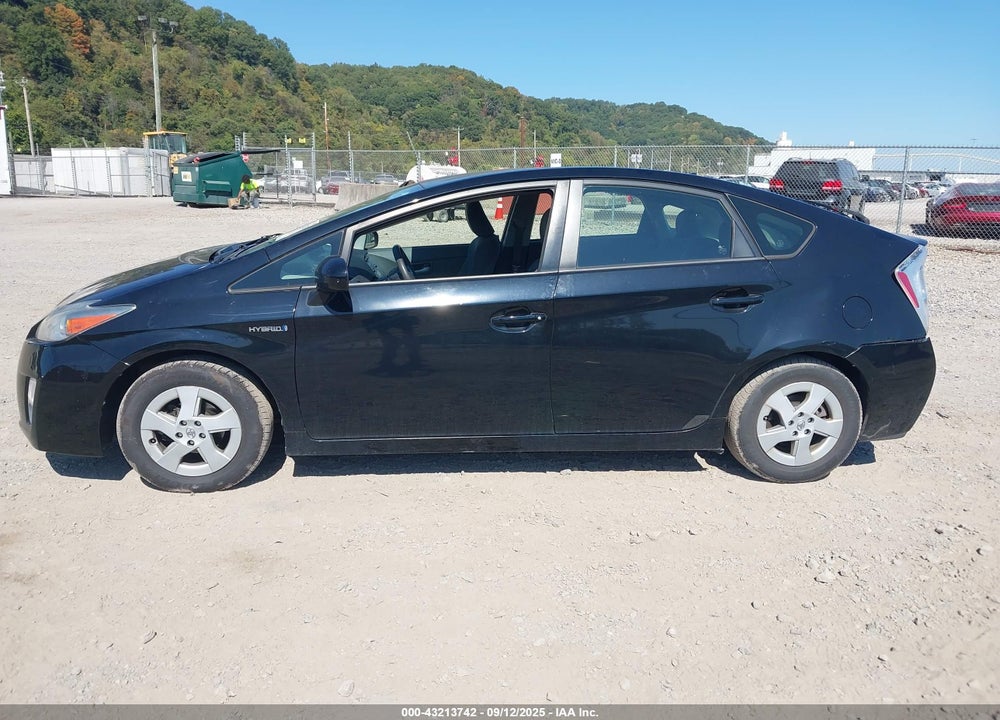 2011 TOYOTA PRIUS VIN: JTDKN3DU6B1403499