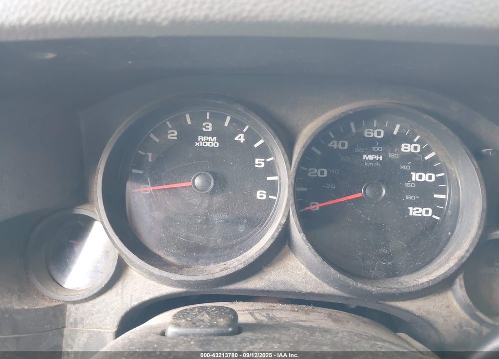 2013 CHEVROLET SILVERADO 1500 VIN: 1GCRCREA5DZ133309