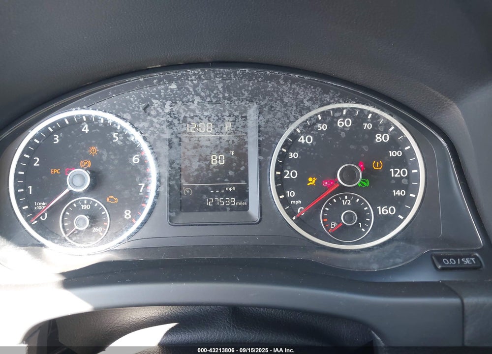 2011 VOLKSWAGEN TIGUAN S VIN: WVGBV7AX3BW521675