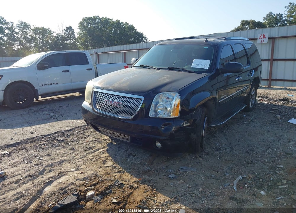 2007 GMC YUKON DENALI VIN: 1GKFK63877J229471