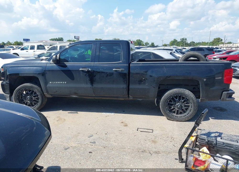 2018 CHEVROLET SILVERADO 1500 CUSTOM VIN: 1GCRCPEC2JZ273223