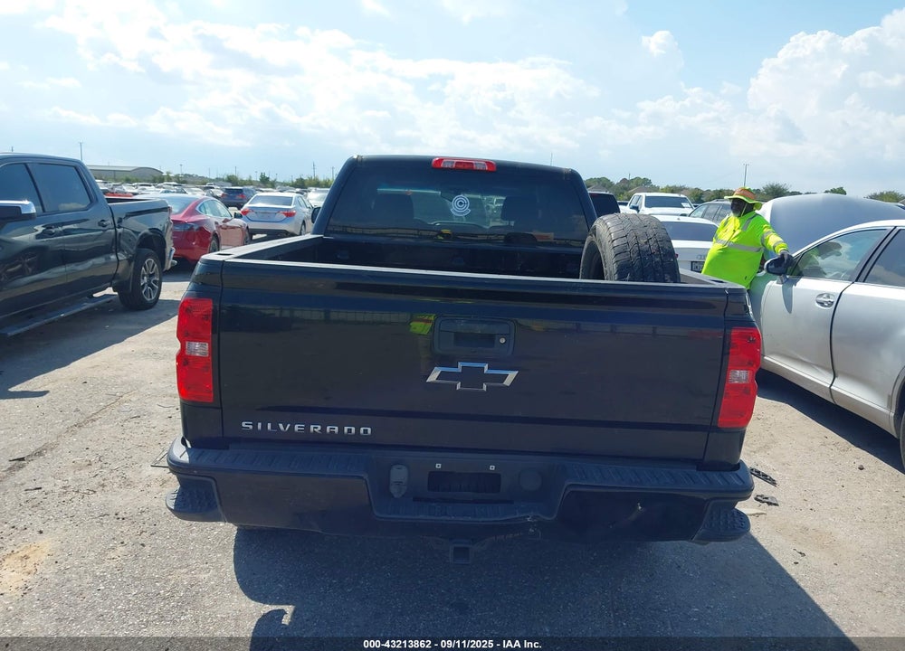 2018 CHEVROLET SILVERADO 1500 CUSTOM VIN: 1GCRCPEC2JZ273223