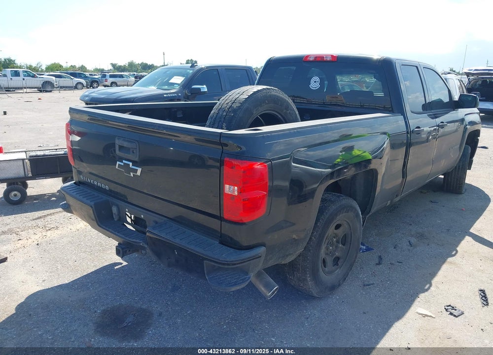2018 CHEVROLET SILVERADO 1500 CUSTOM VIN: 1GCRCPEC2JZ273223