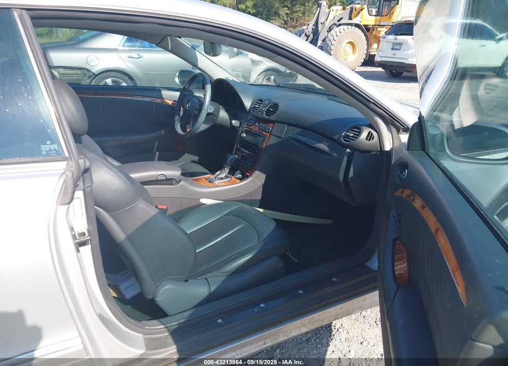 2004 MERCEDES-BENZ CLK 500 VIN: WDBTJ75J34F083090