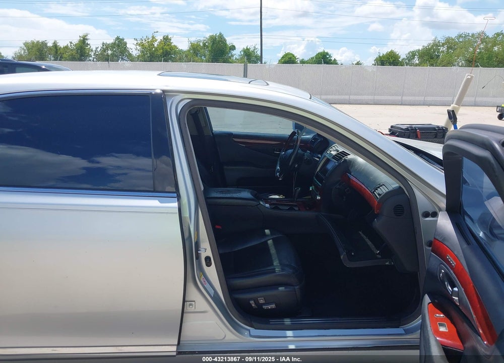 2010 LEXUS LS 460 VIN: JTHGL5EF3A5038518