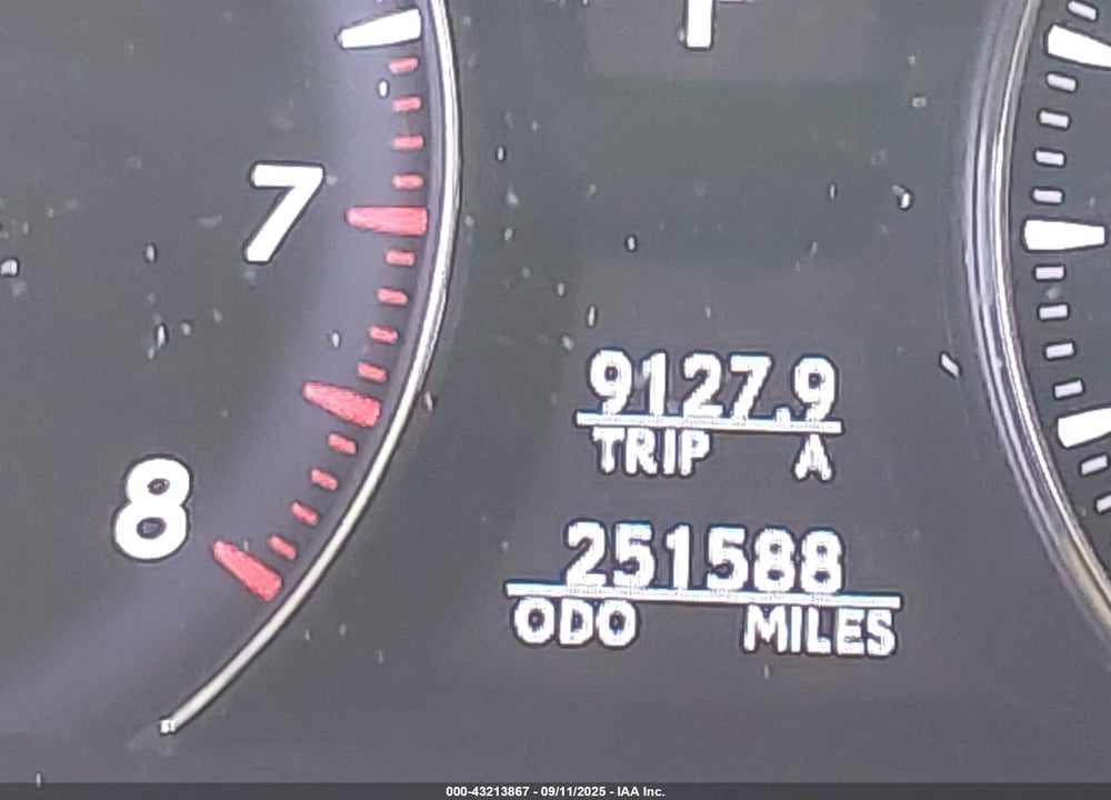 2010 LEXUS LS 460 VIN: JTHGL5EF3A5038518