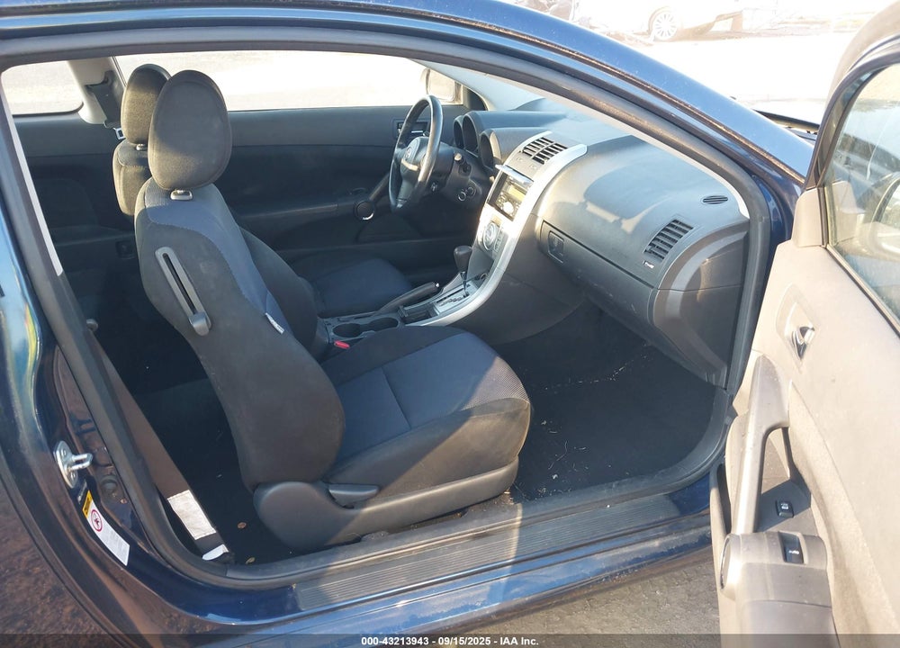 2005 SCION TC VIN: JTKDE167X50029468