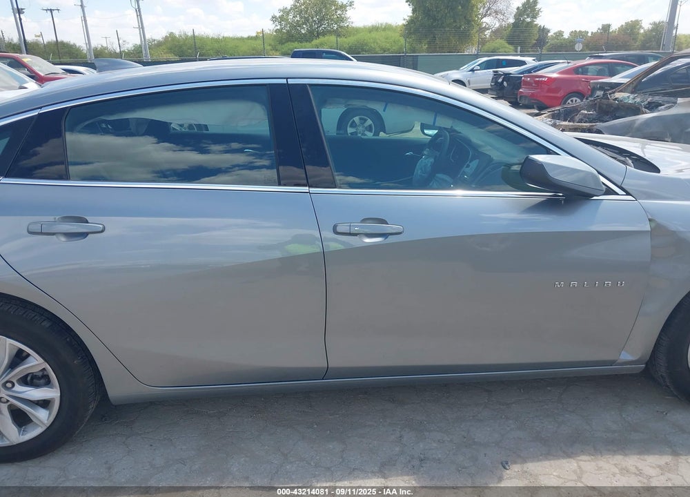 2025 CHEVROLET MALIBU VIN: 1G1ZD5ST5SF155877