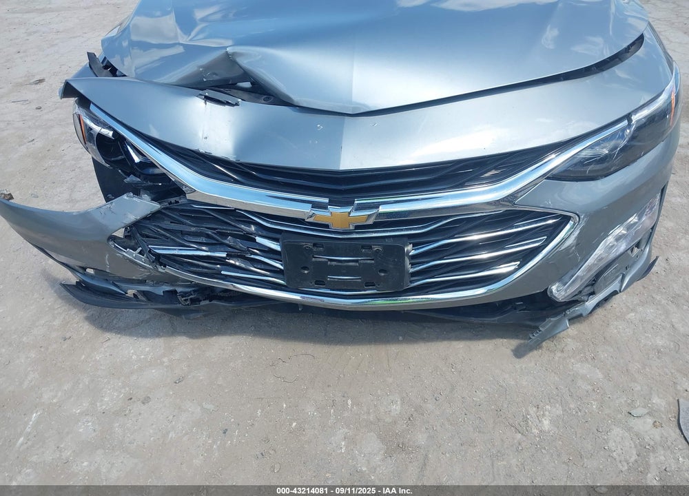 2025 CHEVROLET MALIBU VIN: 1G1ZD5ST5SF155877