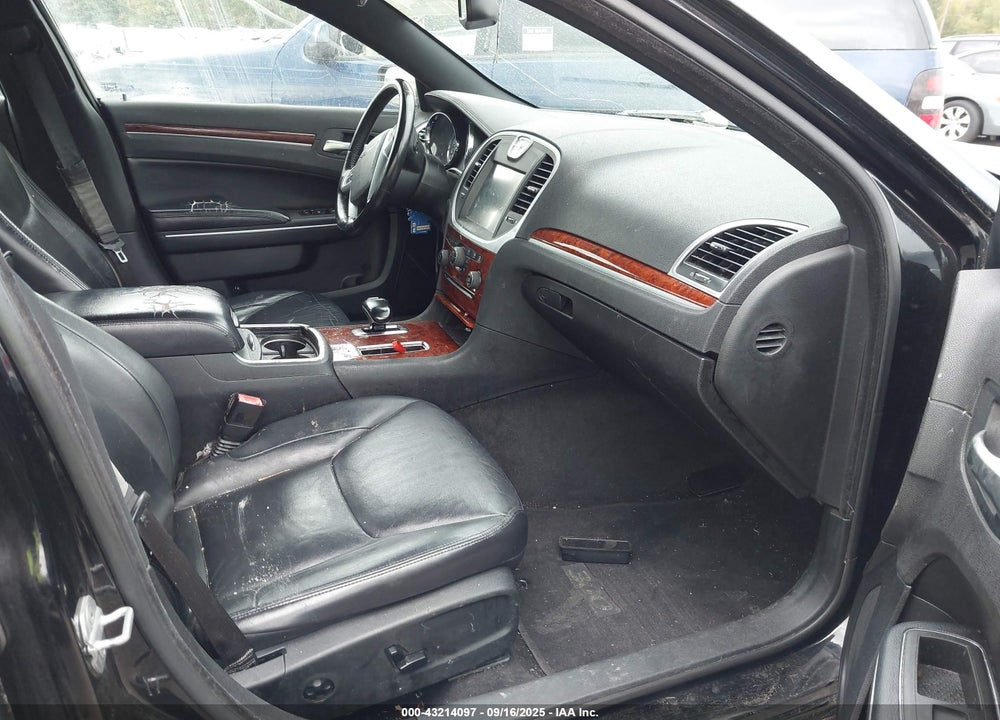 2012 CHRYSLER 300 VIN: 2C3CCACG0CH212436