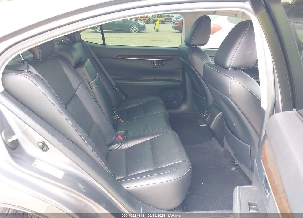 2015 LEXUS ES 350 VIN: JTHBK1GG3F2155925