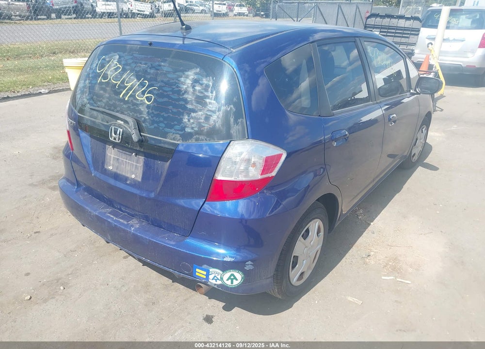 2013 HONDA FIT VIN: JHMGE8H38DC078221
