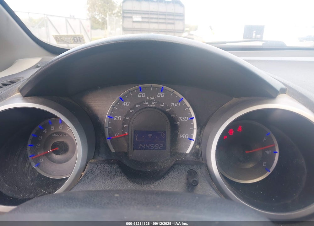 2013 HONDA FIT VIN: JHMGE8H38DC078221