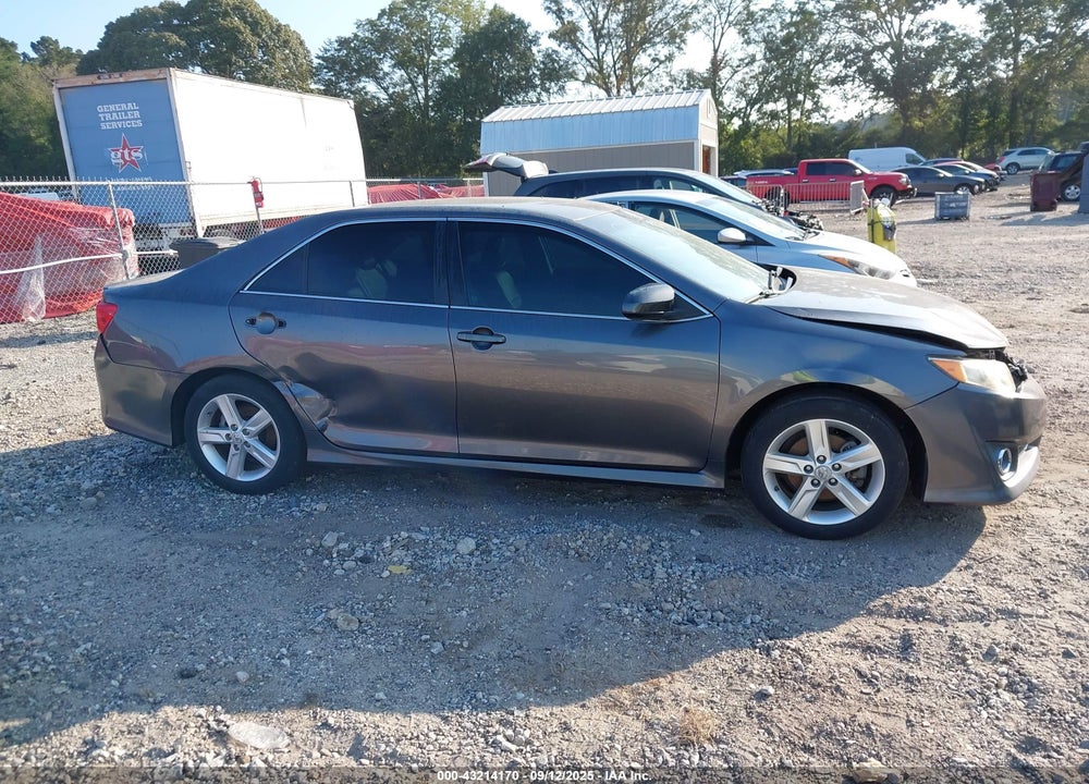 2014 TOYOTA CAMRY SE VIN: 4T1BF1FK9EU335341