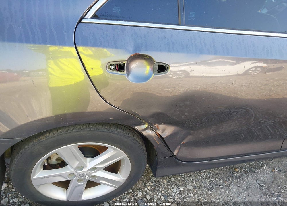2014 TOYOTA CAMRY SE VIN: 4T1BF1FK9EU335341
