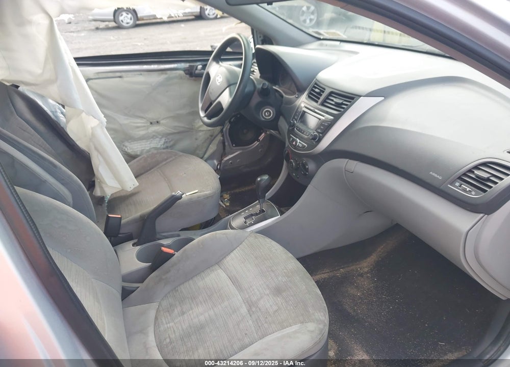 2015 HYUNDAI ACCENT VIN: KMHCT4AE3FU930851