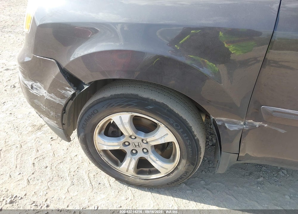 2014 HONDA PILOT VIN: 5FNYF4H52EB015665