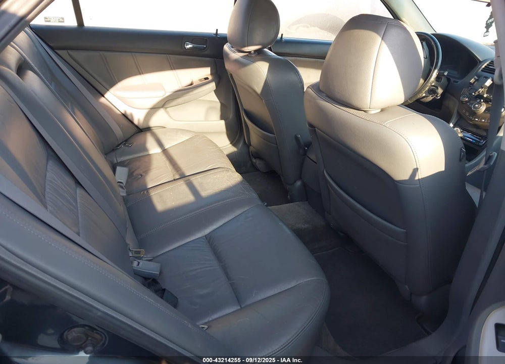 2005 HONDA ACCORD 2.4 EX VIN: 1HGCM56845A036093