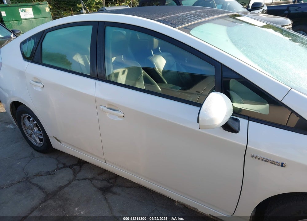 2011 TOYOTA PRIUS FOUR VIN: JTDKN3DU6B0281619