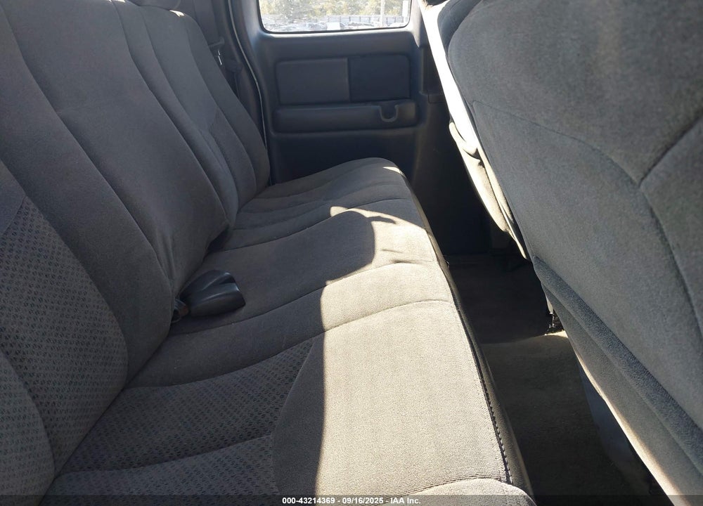 2004 CHEVROLET SILVERADO 1500 LS VIN: 1GCEK19T54Z334237