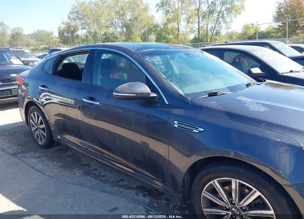 2019 KIA OPTIMA VIN: 5XXGT4L34KG329692