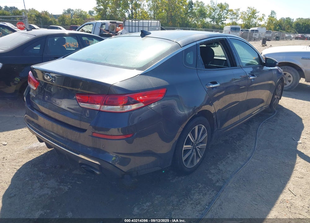 2019 KIA OPTIMA VIN: 5XXGT4L34KG329692