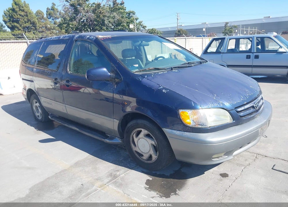 2002 TOYOTA SIENNA XLE VIN: 4T3ZF13C72U436845