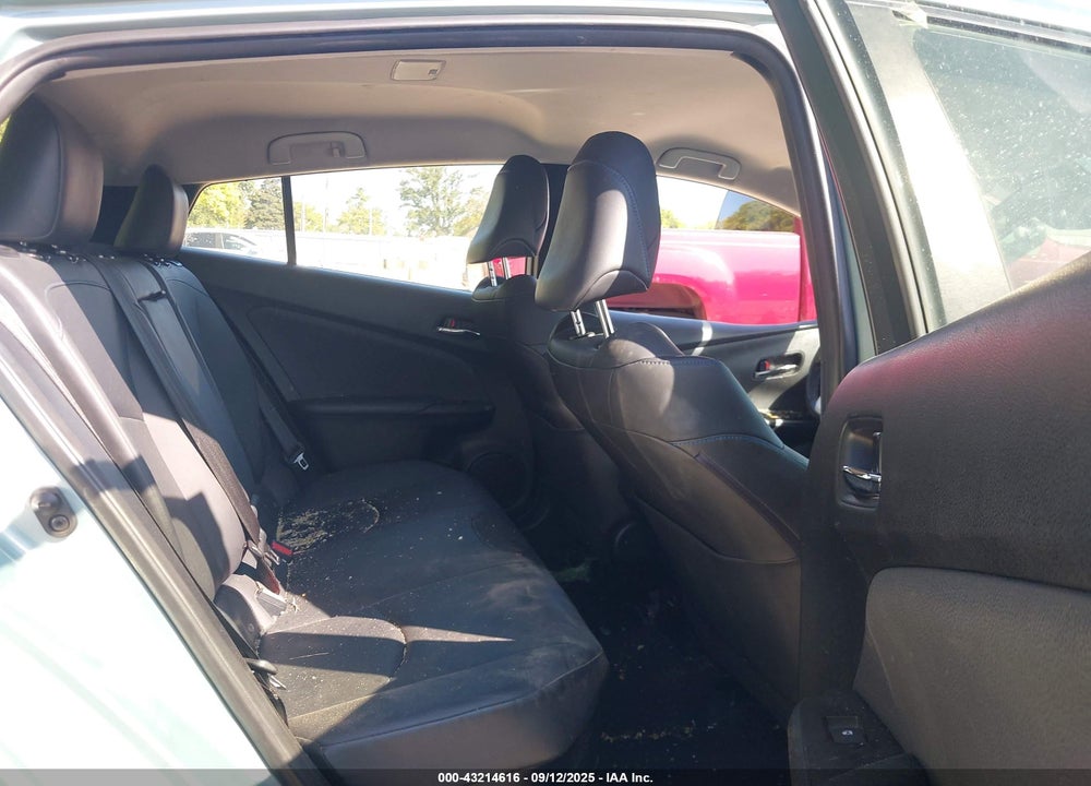 2016 TOYOTA PRIUS VIN: JTDKARFU4G3004551